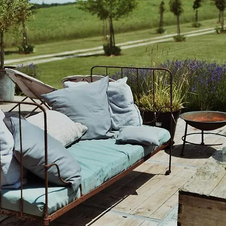 Bisou Villa *